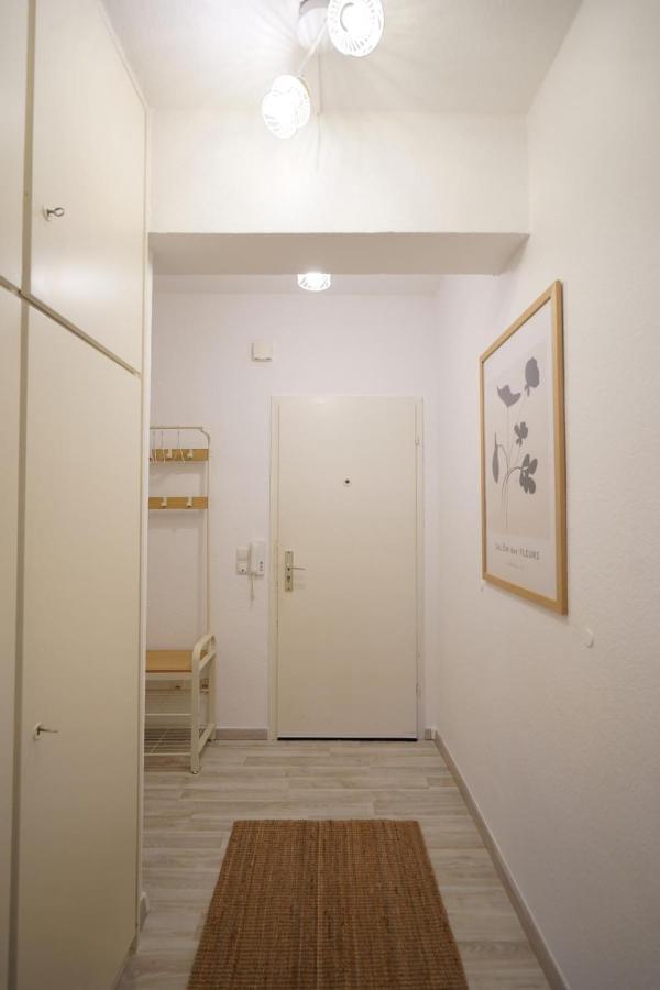 Dein Flughafen Messe Apartment Nahe Duesseldorf 2 ดุยส์บูร์ก ภายนอก รูปภาพ