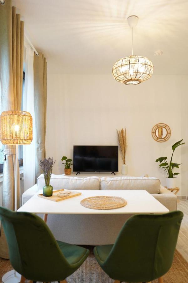 Dein Flughafen Messe Apartment Nahe Duesseldorf 2 ดุยส์บูร์ก ภายนอก รูปภาพ